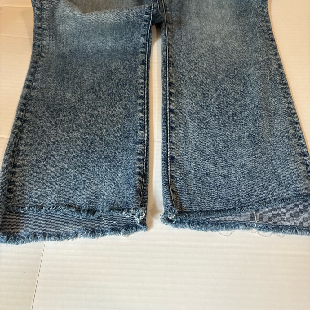 MOTHER The Insider Crop Step Fray Twice Shy Denim Jeans - Picture 6 of 10